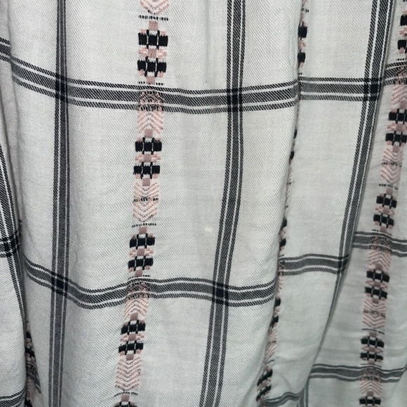 EUC BB Dakota Londyn Southwestern Embroidered Off Shoulder Top Size Small - Picture 4 of 7